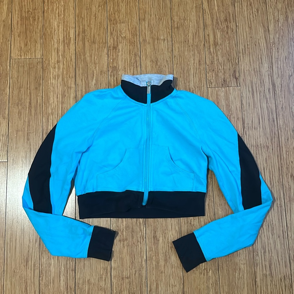 Vintage Y2K cropped Bebe Sport Size L